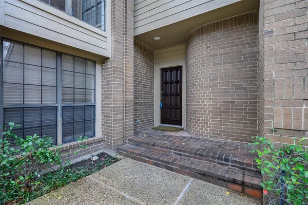 $2,980 | 5136 Westgrove Drive, Unit 5136, Dallas, TX 75248