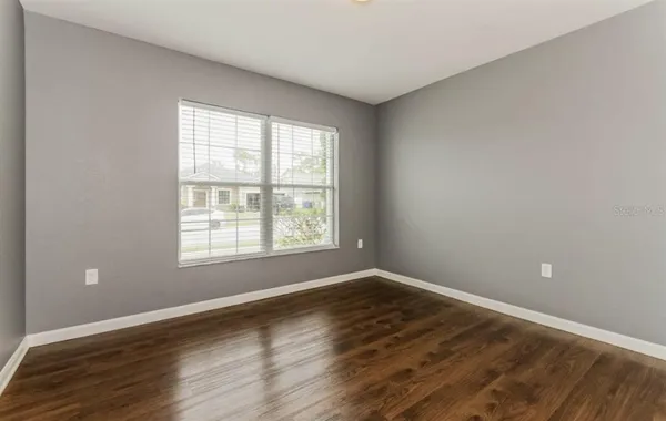 $1,800 | 1435 Piney Branch Circle, Valrico, FL 33594