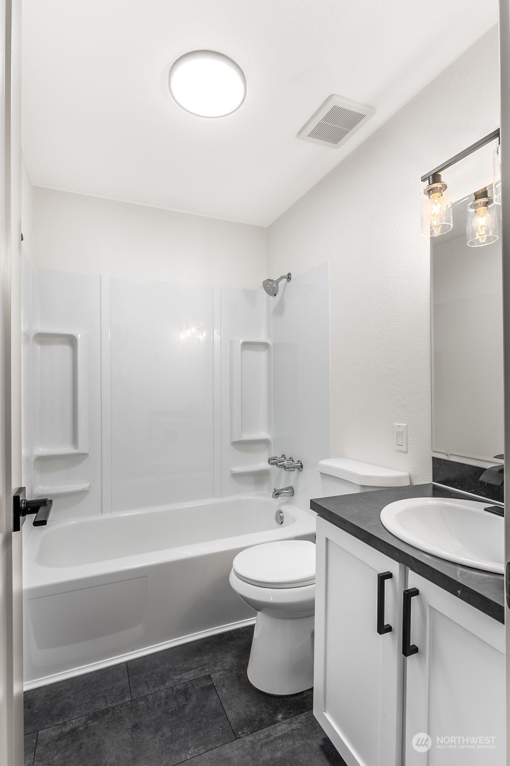 1807 Harding Road Aberdeen, WA 98520 - Photo 12 of 16 Gallery Image 12