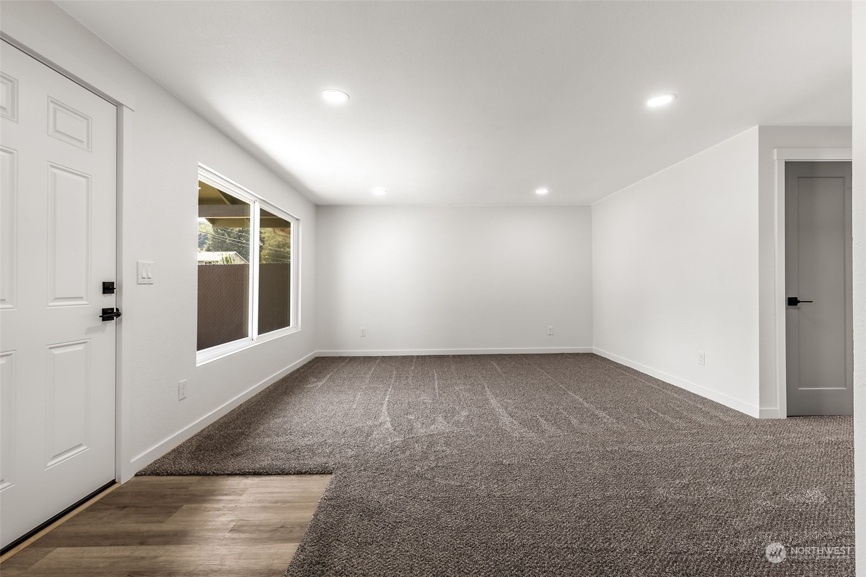 1807 Harding Road Aberdeen, WA 98520 - Photo 2 of 16 Gallery Image 2