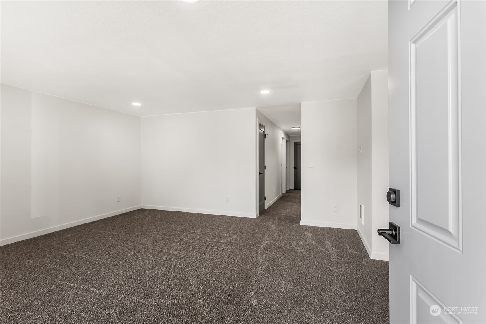 1807 Harding Road Aberdeen, WA 98520 - Photo 3 of 16 Gallery Image 3