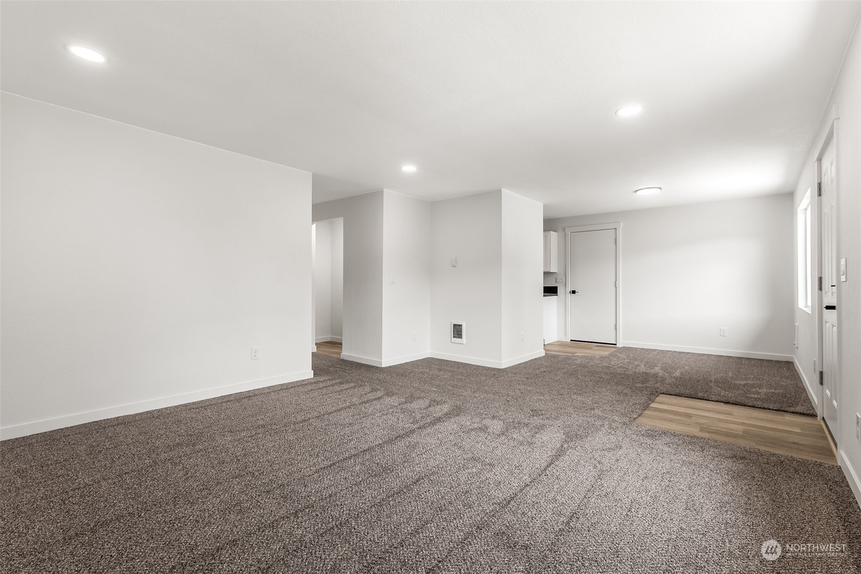 1807 Harding Road Aberdeen, WA 98520 - Photo 5 of 16 Gallery Image 5