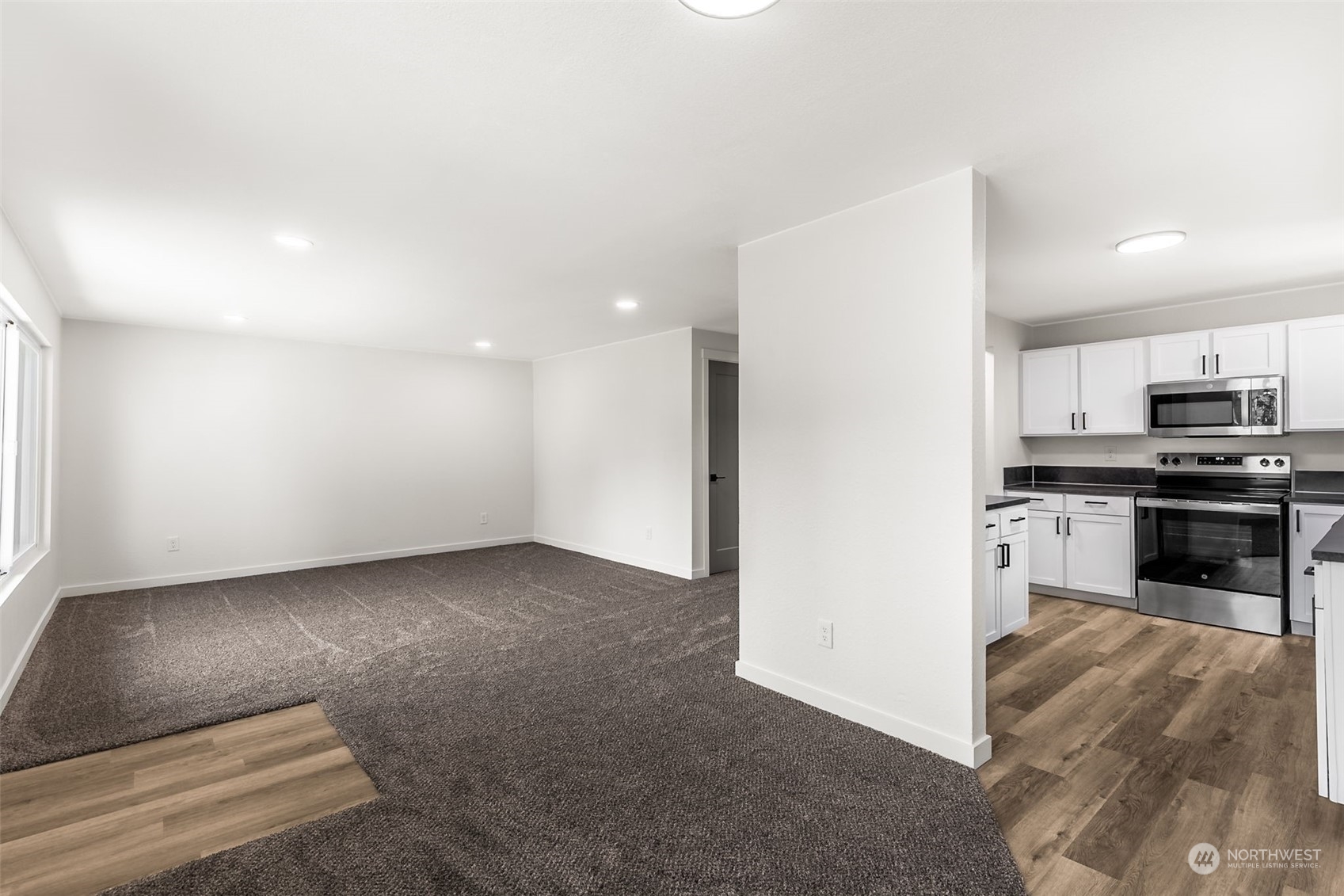 1807 Harding Road Aberdeen, WA 98520 - Photo 6 of 16 Gallery Image 6
