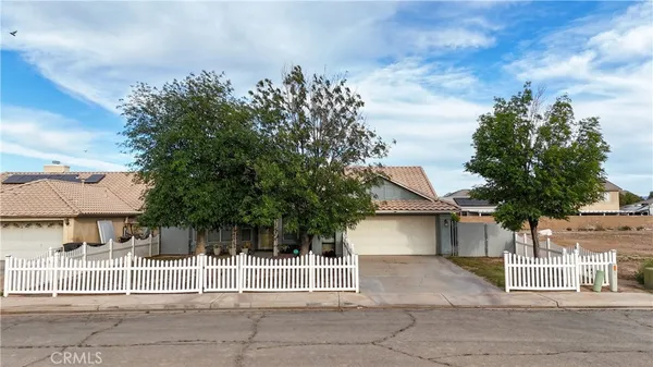 $305,000 | 470 El Dorado, Blythe, CA 92225