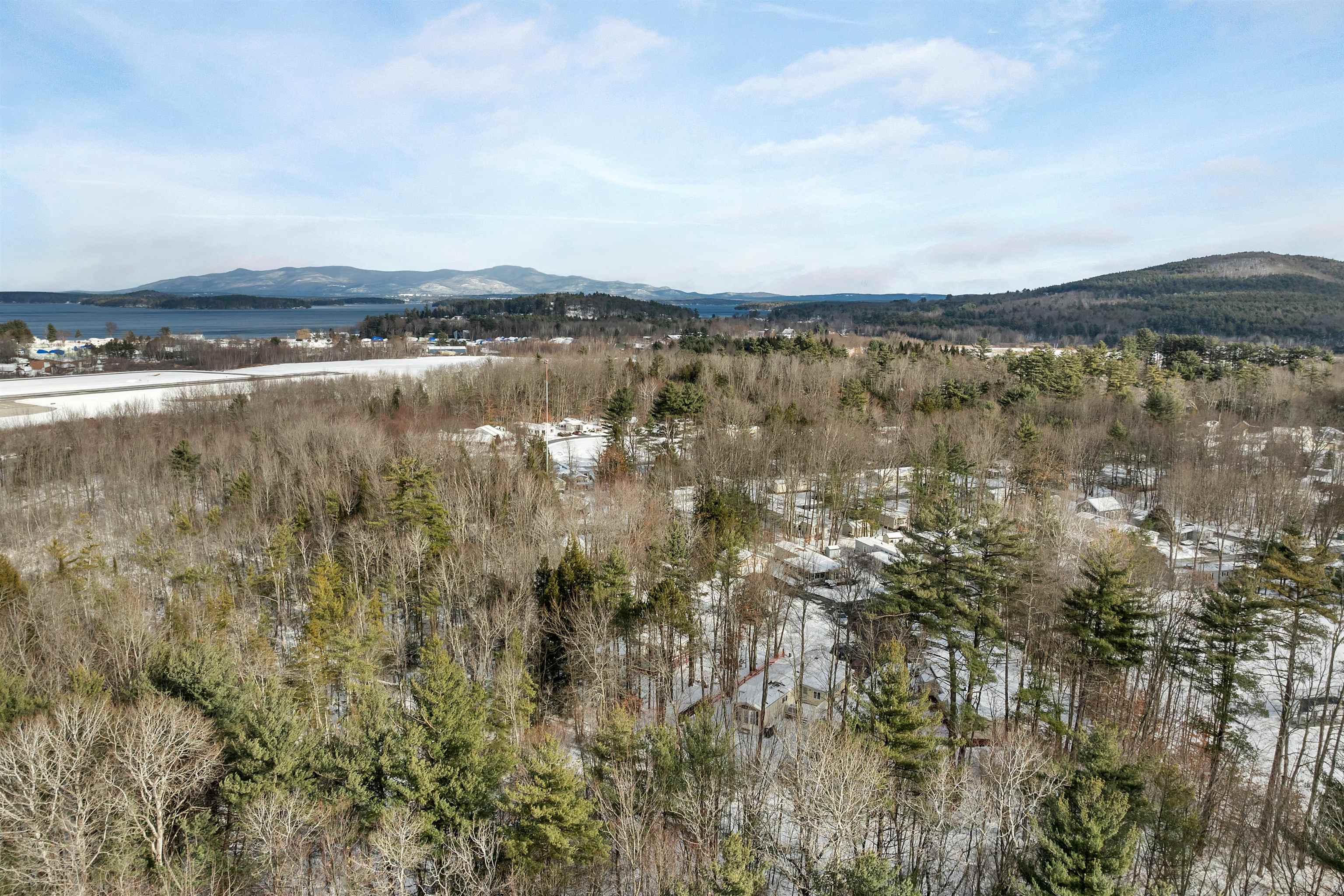320 Old Lake Shore Road, Unit 17 Gilford, NH 03249 - Photo 23 of 47 Gallery Image 23