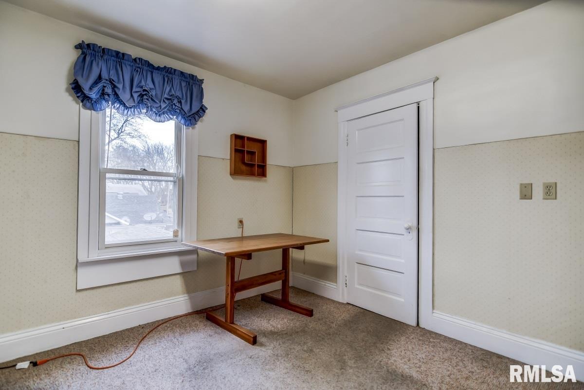 1245 West Governor Street Springfield, IL 62704 - Photo 11 of 34 Gallery Image 11
