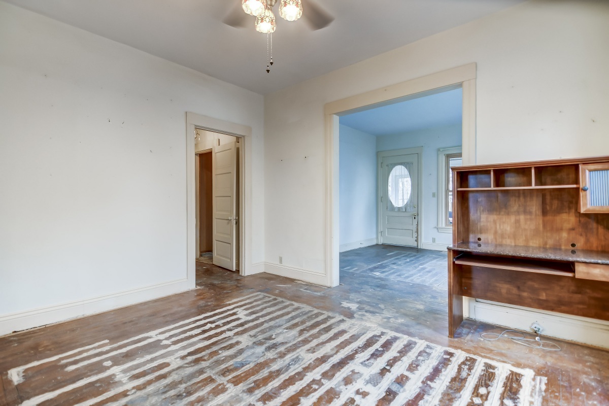 1245 West Governor Street Springfield, IL 62704 - Photo 17 of 34 Gallery Image 17
