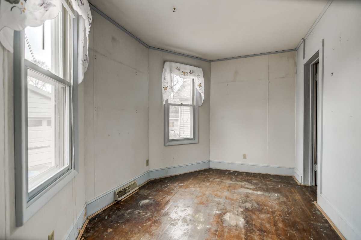 1245 West Governor Street Springfield, IL 62704 - Photo 26 of 34 Gallery Image 26