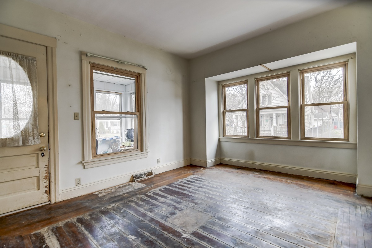 1245 West Governor Street Springfield, IL 62704 - Photo 4 of 34 Gallery Image 4