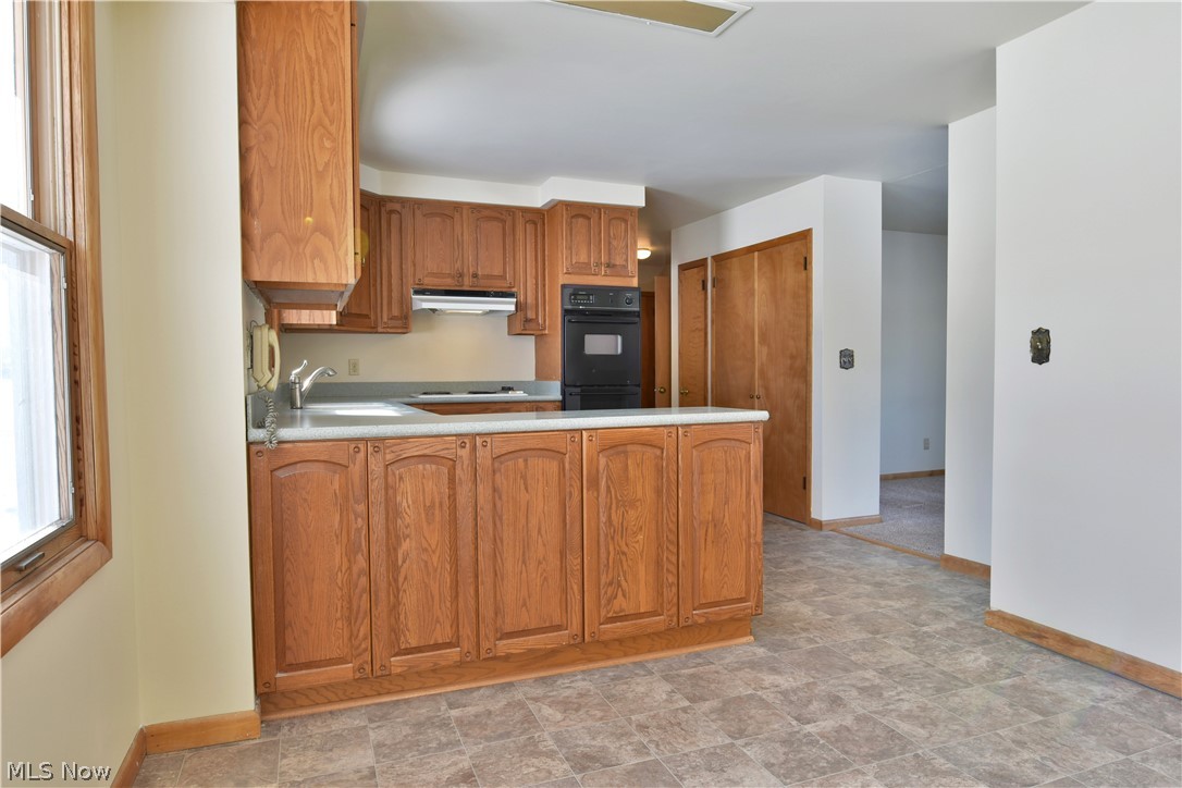 2803 Ridge Road Cortland, OH 44410 - Photo 9 of 35 Gallery Image 9