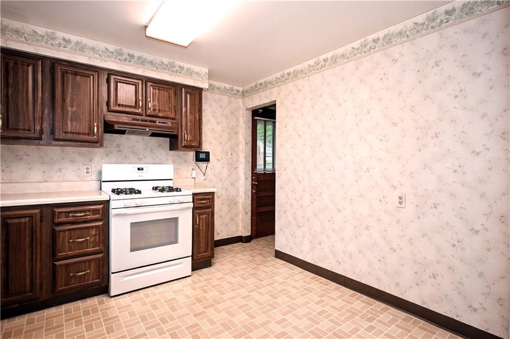 2105 Ridge Road McKeesport, PA 15135 - Photo 14 of 44