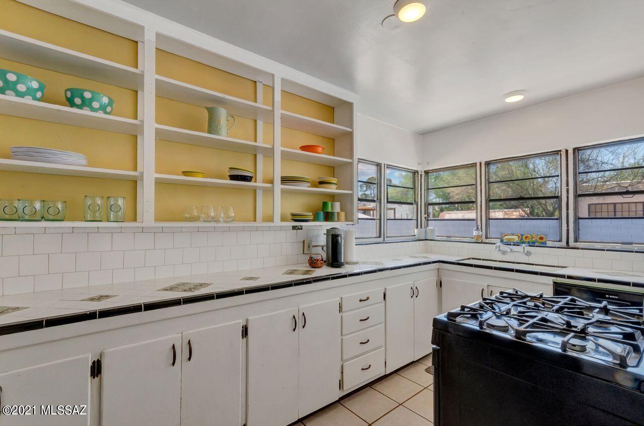 2115 East Fort Lowell Road Tucson, AZ 85719 - Photo 13 of 49
