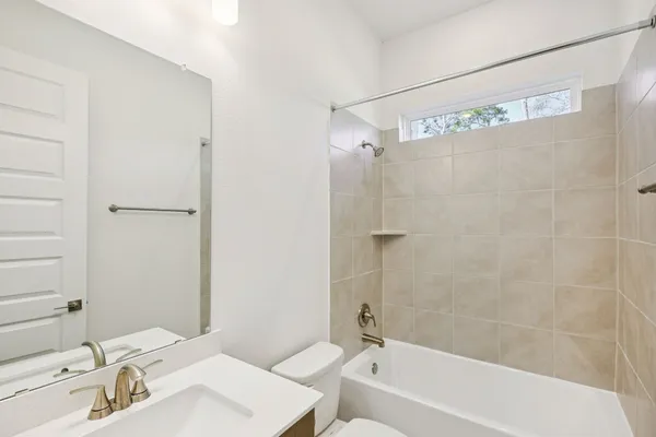 $380,550 | 19807 Emerald Bnd Way, Atascocita, TX 77346
