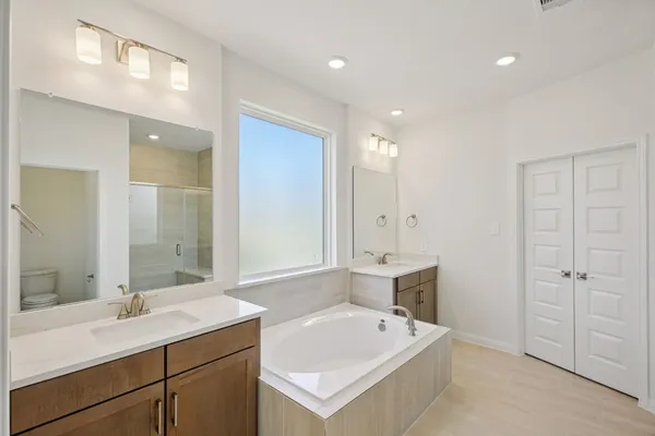 $380,550 | 19807 Emerald Bnd Way, Atascocita, TX 77346