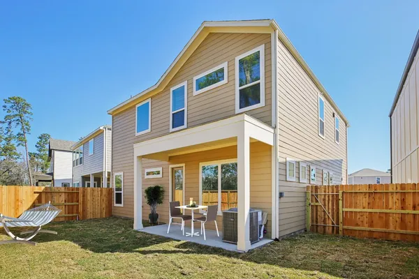 $380,550 | 19807 Emerald Bnd Way, Atascocita, TX 77346