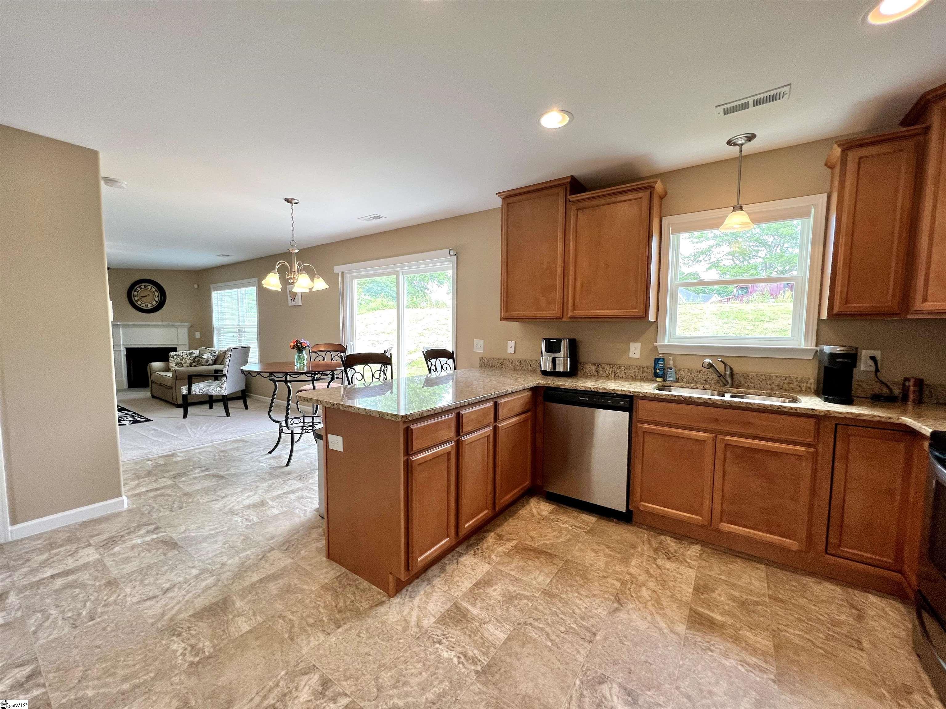 23 Ivyberry Road Simpsonville, SC 29681 - Photo 5 of 17