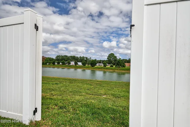 $575,000 | 105 Moorland Way, Moyock, NC 27958