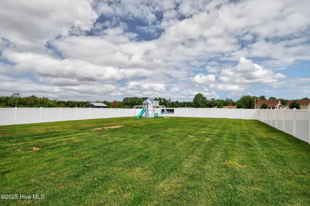 $575,000 | 105 Moorland Way, Moyock, NC 27958