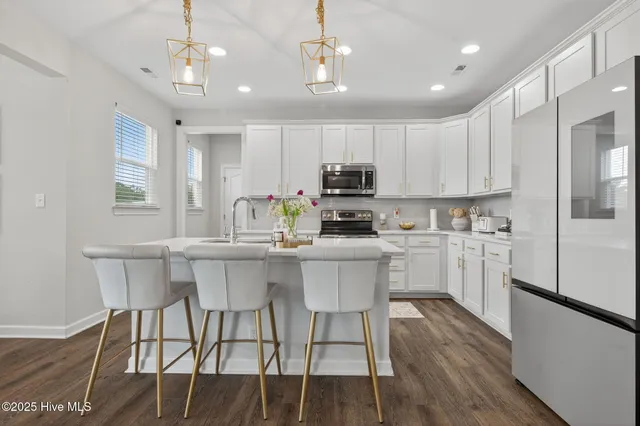 $575,000 | 105 Moorland Way, Moyock, NC 27958