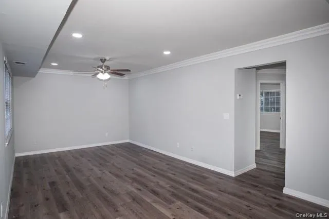 $2,405 | 465 Lake Pointe Drive, Unit 465, Middle Island, NY 11953