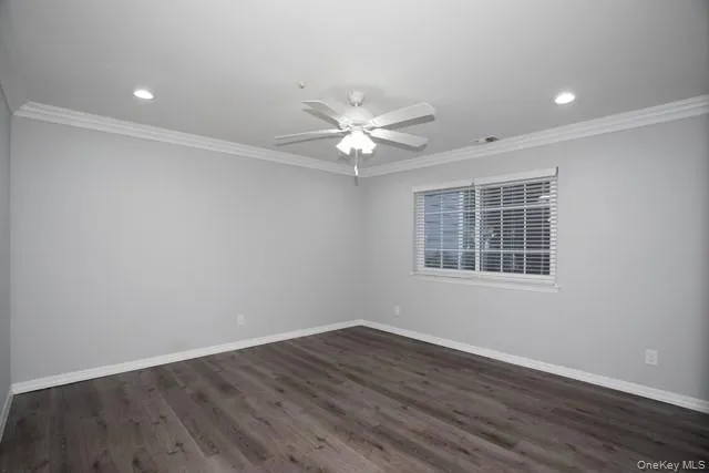 $2,405 | 465 Lake Pointe Drive, Unit 465, Middle Island, NY 11953