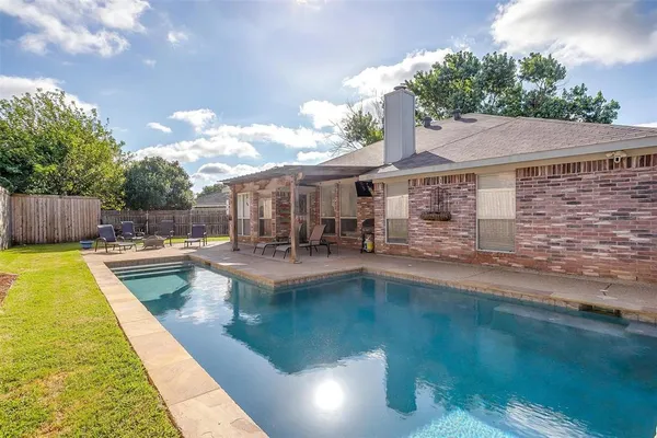 $3,500 | 1008 Vaden Avenue, Burleson, TX 76028