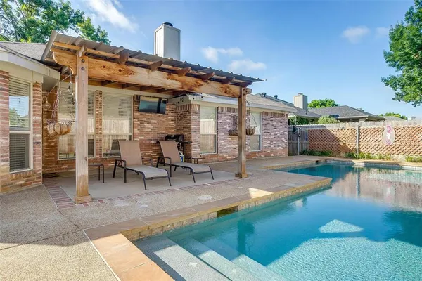 $3,500 | 1008 Vaden Avenue, Burleson, TX 76028