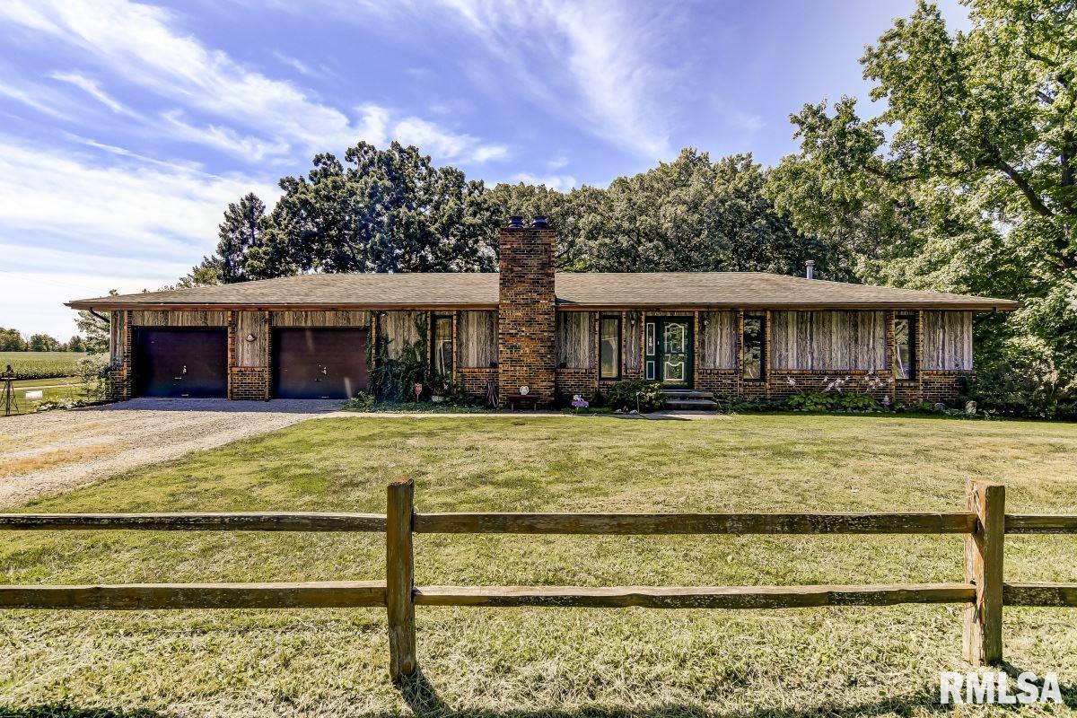 1 Buecker Lane Springfield, IL 62707 - Photo 1 of 38