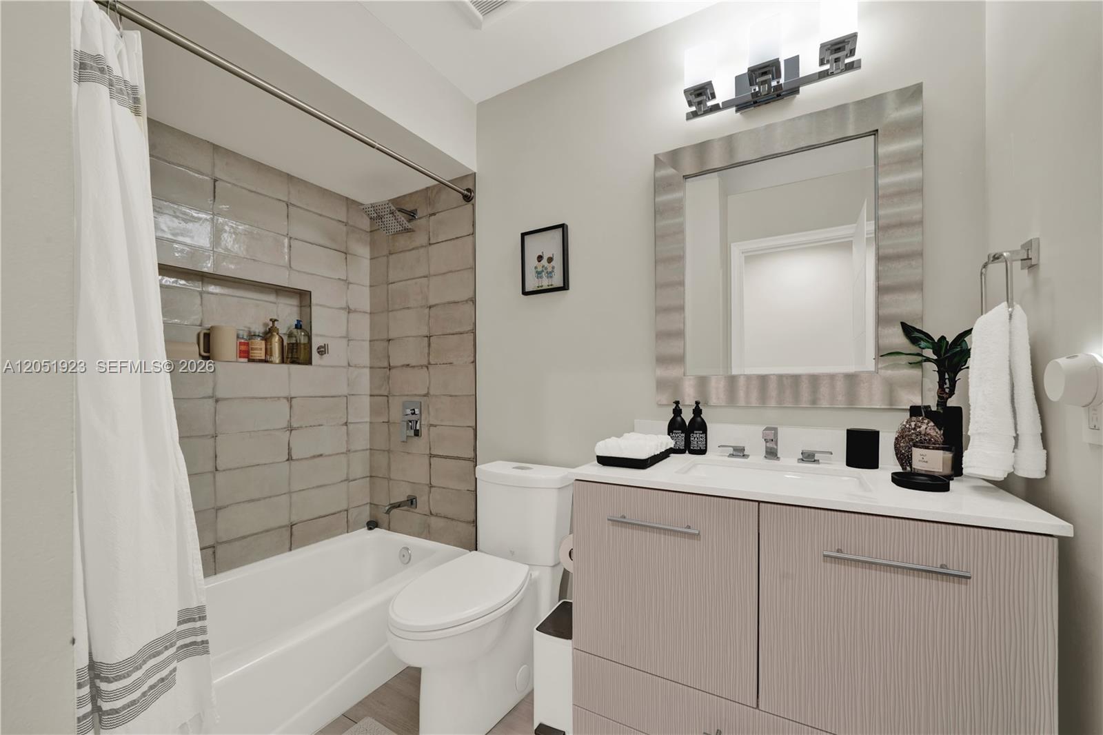 13370 Southwest 99th Terrace Miami, FL 33186 - Photo 17 of 46