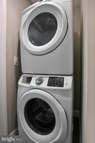 a close up view of washer and dryer