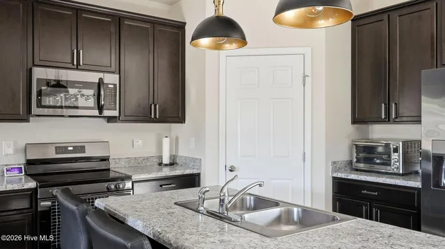 $385,000 | 440 Edgewood Terrace Drive, West End, NC 27376