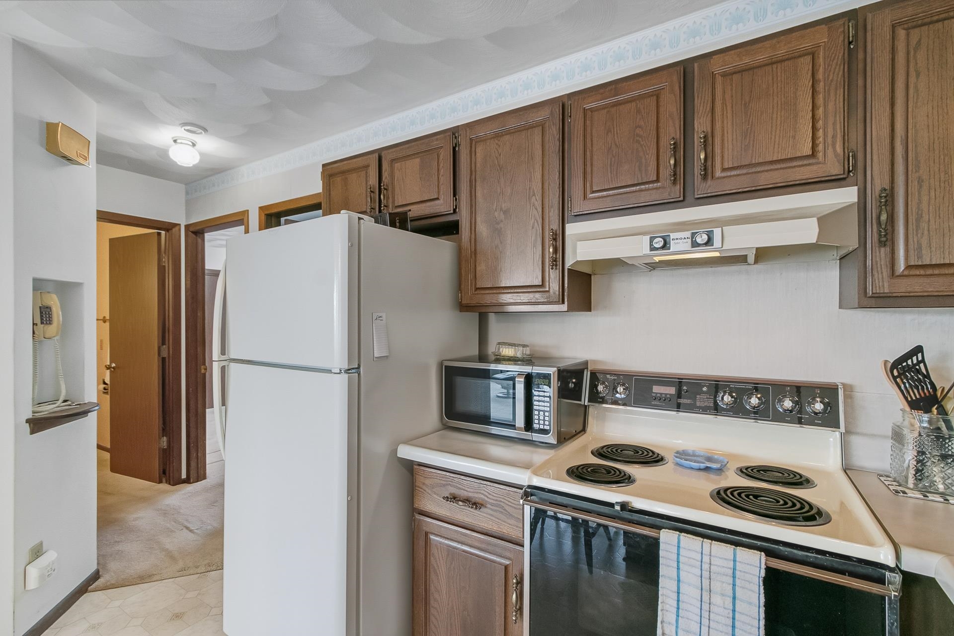 727 11th Street Baraboo, WI 53913 - Photo 13 of 50