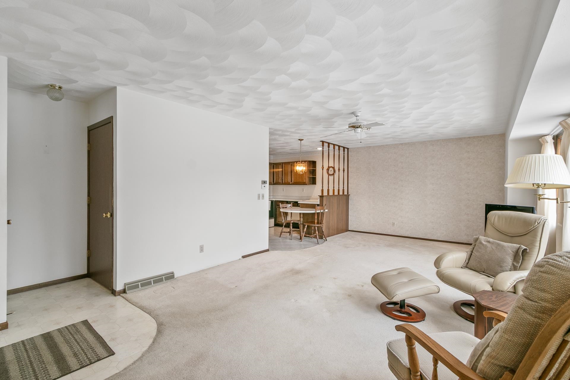 727 11th Street Baraboo, WI 53913 - Photo 3 of 50