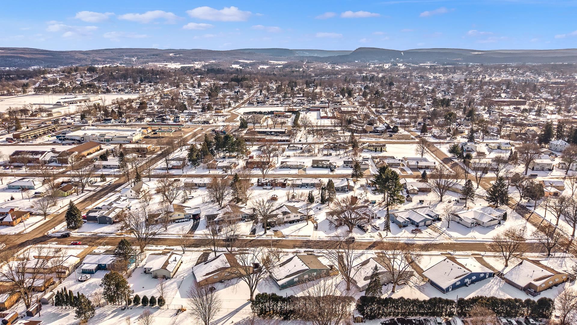 727 11th Street Baraboo, WI 53913 - Photo 46 of 50