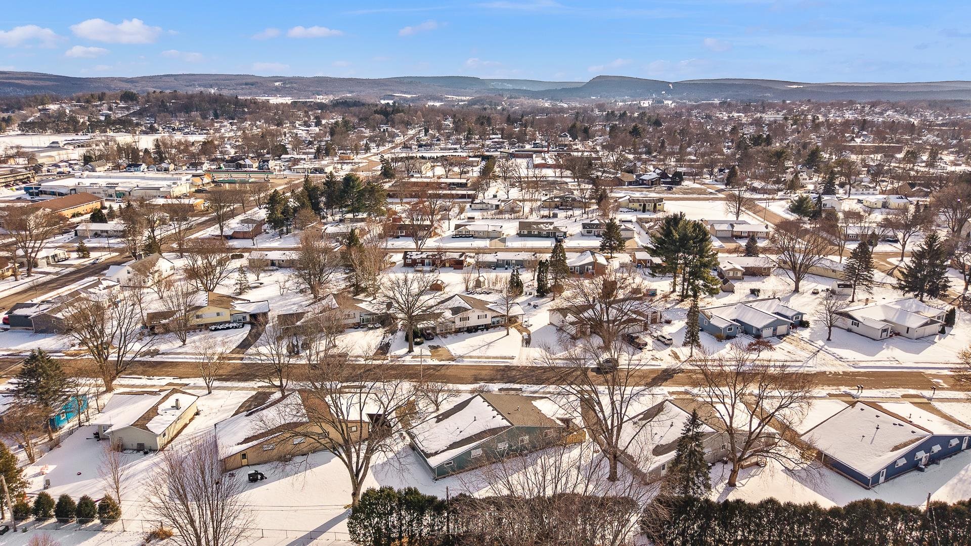 727 11th Street Baraboo, WI 53913 - Photo 47 of 50