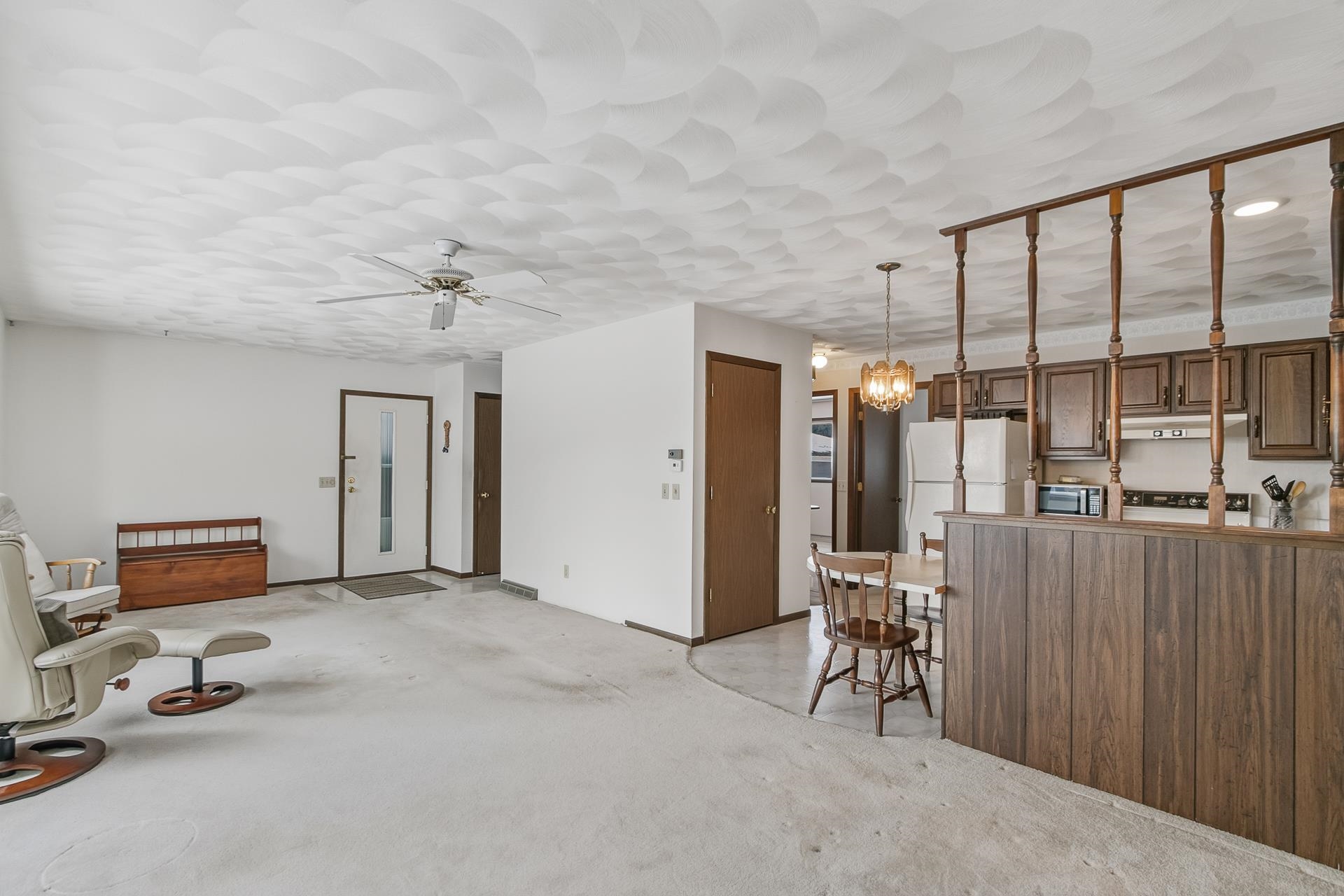 727 11th Street Baraboo, WI 53913 - Photo 5 of 50