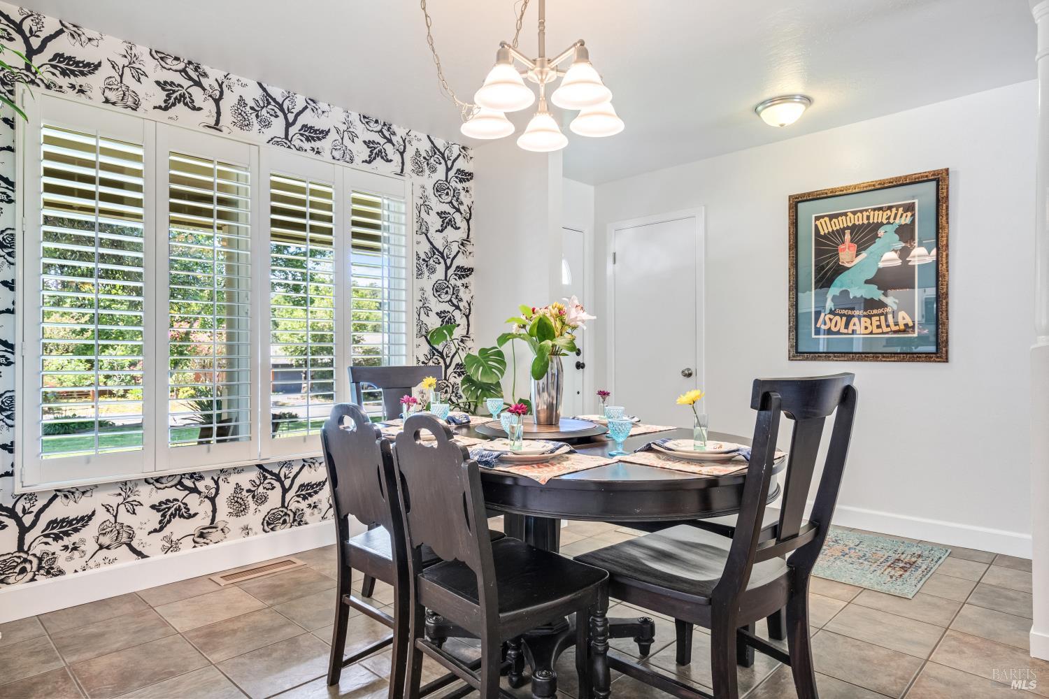 6537 Birch Drive Santa Rosa, CA 95404 - Photo 6 of 29