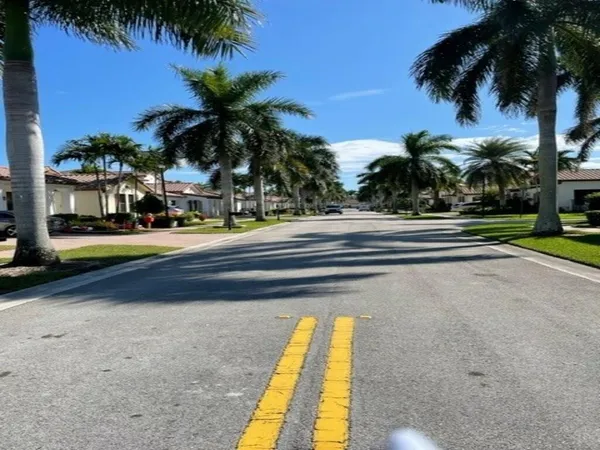 $5,300 | 8491 Northwest 40th Street, Cooper City, FL 33024