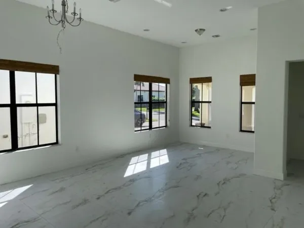 $4,500 | 8491 Northwest 40th Street, Cooper City, FL 33024