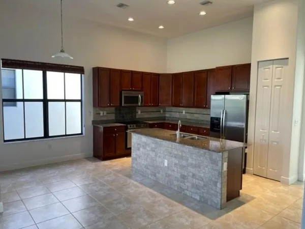 $4,500 | 8491 Northwest 40th Street, Cooper City, FL 33024