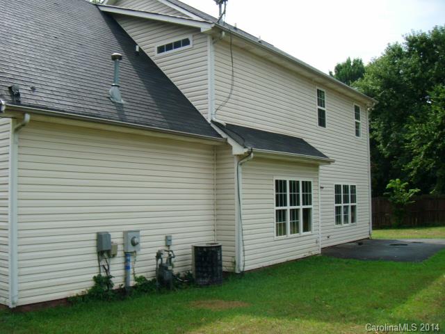 7939 Ebony Road Charlotte, NC 28216 - Photo 4 of 10 Gallery Image 4