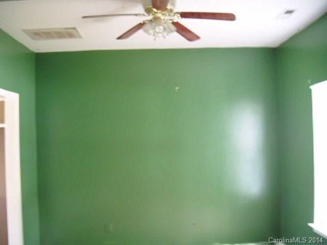 7939 Ebony Road Charlotte, NC 28216 - Photo 5 of 10 Gallery Image 5