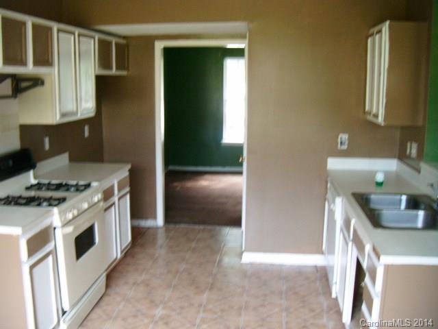 7939 Ebony Road Charlotte, NC 28216 - Photo 8 of 10 Gallery Image 8