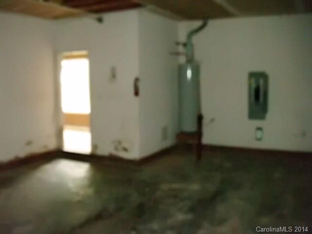 7939 Ebony Road Charlotte, NC 28216 - Photo 9 of 10 Gallery Image 9