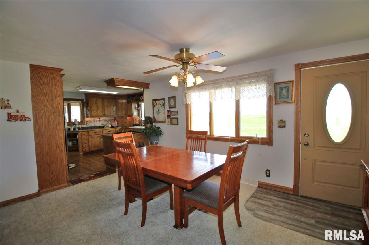 18724 Red Shale Hill Road Pekin, IL 61554 - Photo 11 of 35 Gallery Image 11