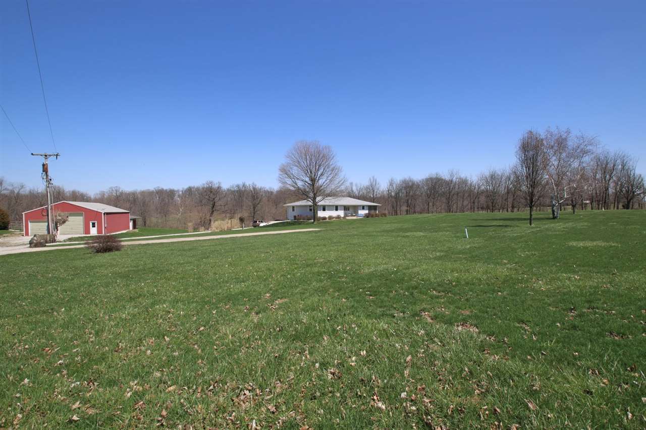 18724 Red Shale Hill Road Pekin, IL 61554 - Photo 2 of 35 Gallery Image 2