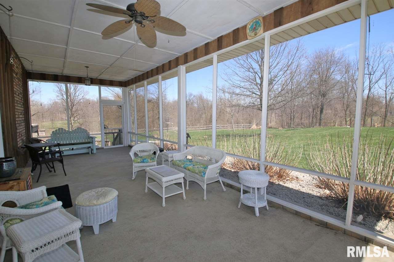 18724 Red Shale Hill Road Pekin, IL 61554 - Photo 30 of 35 Gallery Image 30