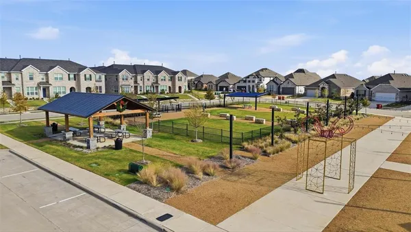 a view of a house with outdoor space
