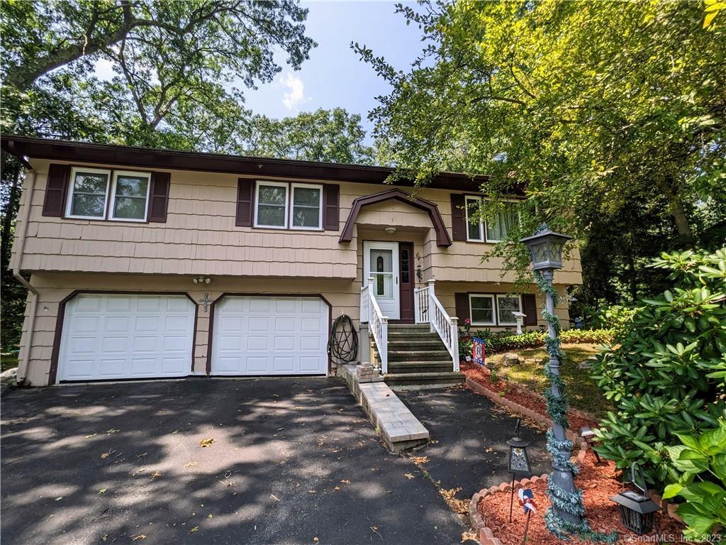 39 Bunting Road Seymour, CT 06483 - Photo 1 of 1 Front