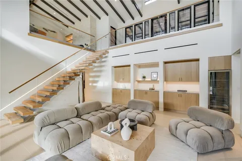 $32,000 | 427 Santa Ana Avenue, Newport Beach, CA 92663